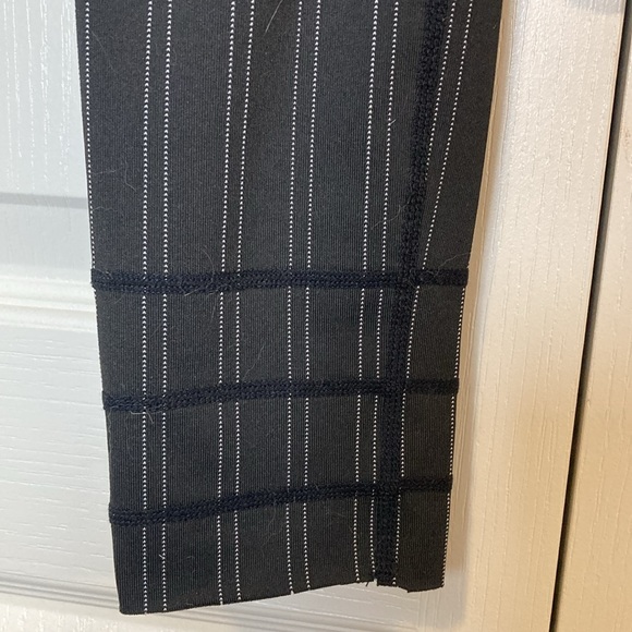 EUC. MPG black with white stripes leggings. Size small. - Picture 3 of 5